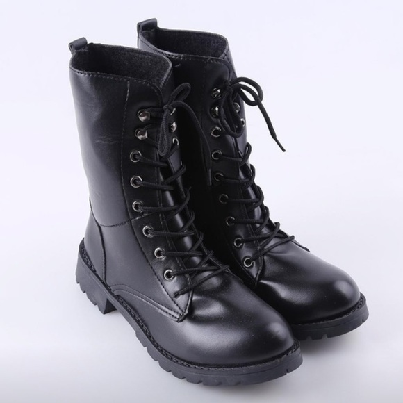 Boots - Picture 4 of 4